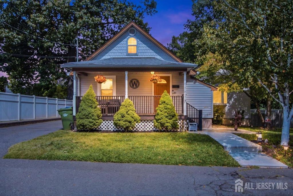 85 Othen Street, Edison, NJ 08817