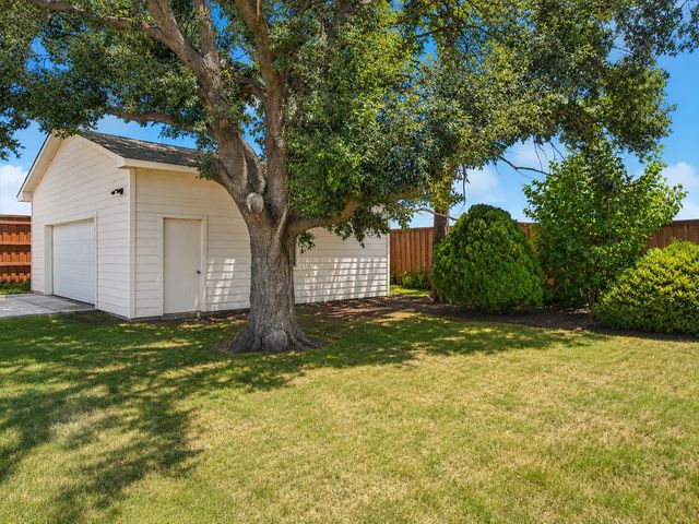200 Hart Road, Little Elm, TX 75068