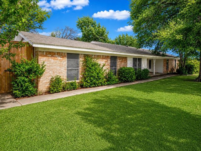 200 Hart Road, Little Elm, TX 75068