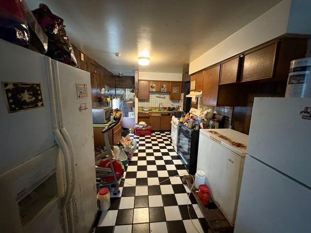 16919 Glen Oaks Drive, Country Club Hills, IL 60478