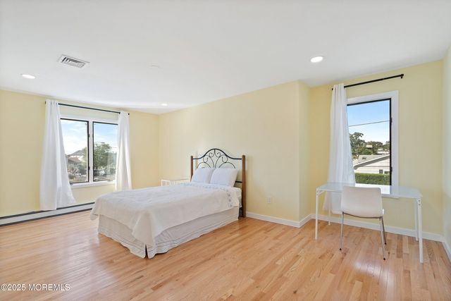 1615 Calamus Place, Point Pleasant, NJ 08742