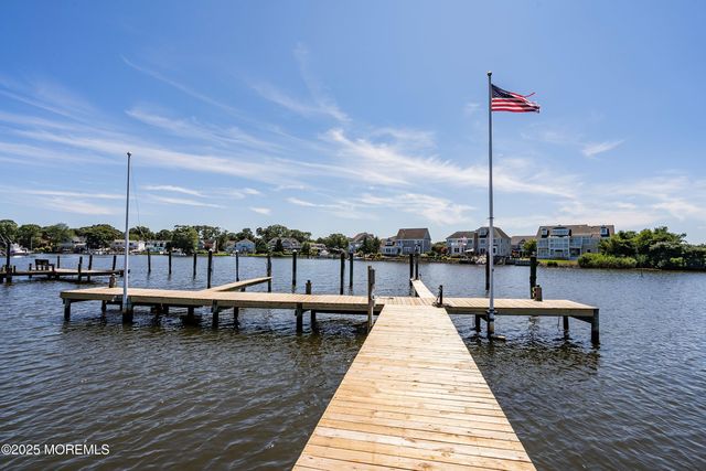 1615 Calamus Place, Point Pleasant, NJ 08742