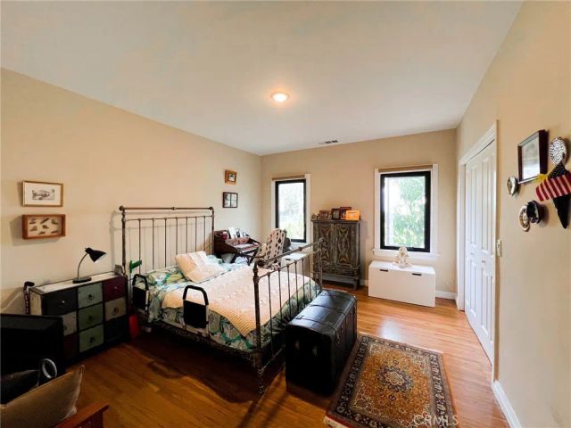 542 N Kilkea Drive, Los Angeles, CA 90048