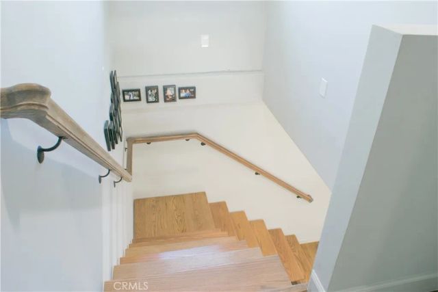 542 N Kilkea Drive, Los Angeles, CA 90048