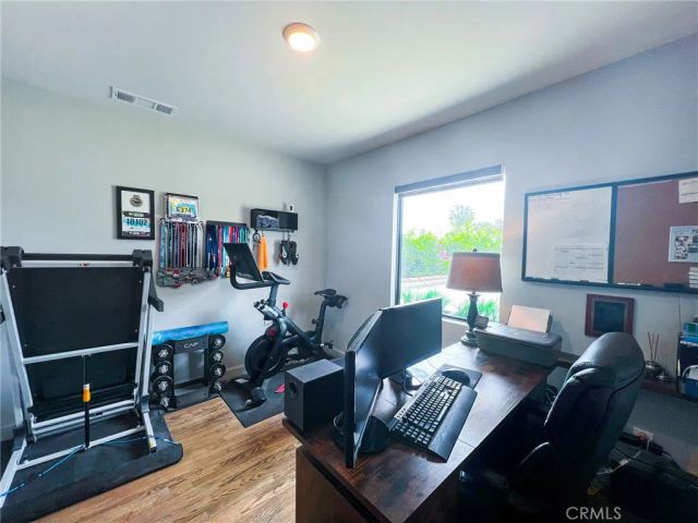 542 N Kilkea Drive, Los Angeles, CA 90048