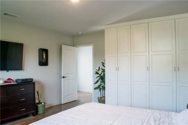 542 N Kilkea Drive, Los Angeles, CA 90048