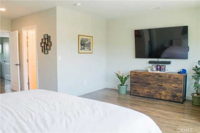 542 N Kilkea Drive, Los Angeles, CA 90048