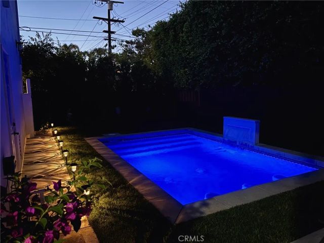 542 N Kilkea Drive, Los Angeles, CA 90048