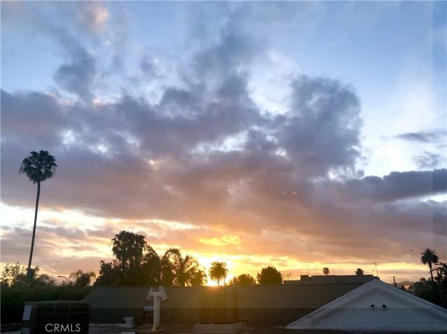 542 N Kilkea Drive, Los Angeles, CA 90048