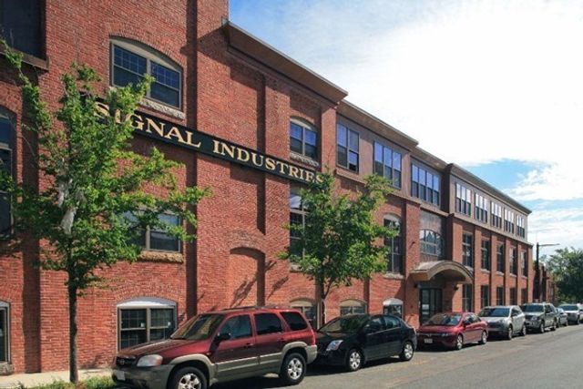 154 W 2nd St 301, Boston, MA 02127