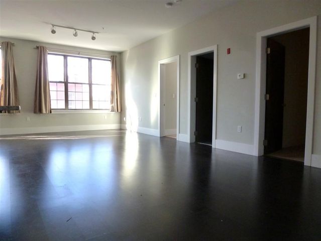 154 W 2nd St 301, Boston, MA 02127