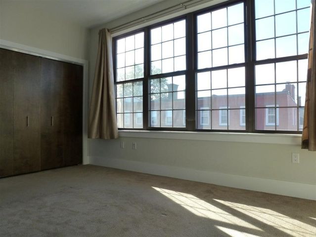 154 W 2nd St 301, Boston, MA 02127