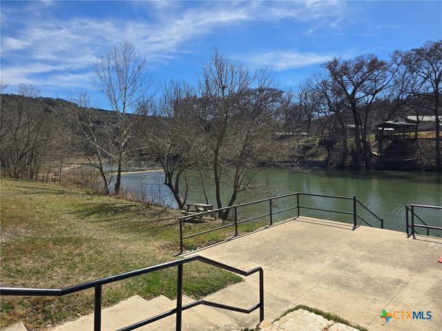 206 Falling Hills, New Braunfels, TX 78132