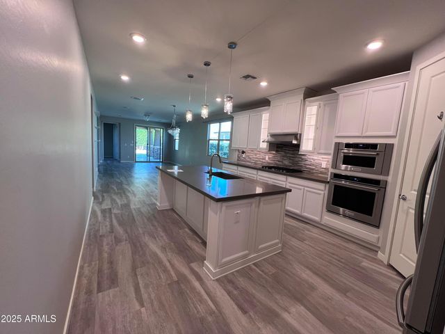 9722 E Tungsten Drive, Mesa, AZ 85212