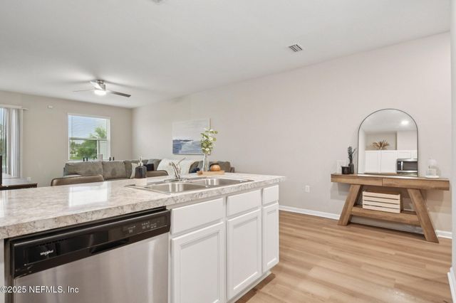 7898 MERCHANTS Way, Jacksonville, FL 32222