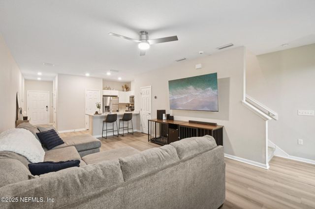 7898 MERCHANTS Way, Jacksonville, FL 32222