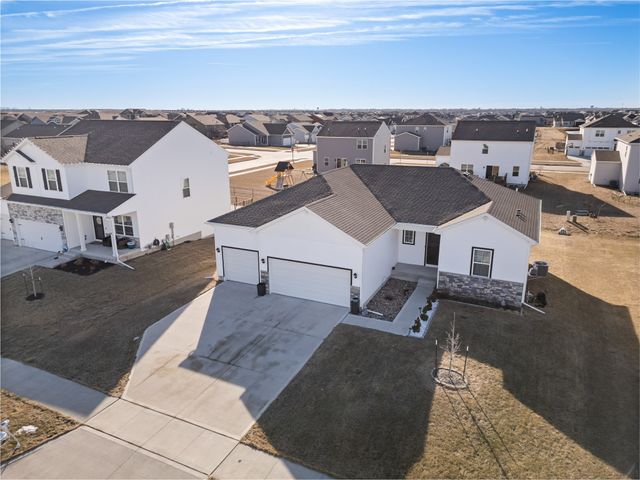 2511 NW 44th Street, Ankeny, IA 50023