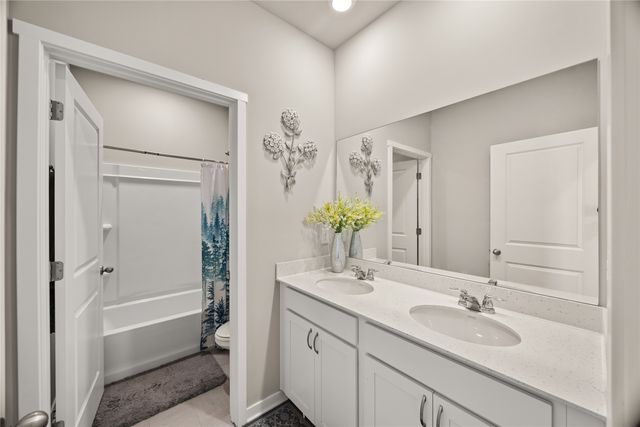 2511 NW 44th Street, Ankeny, IA 50023