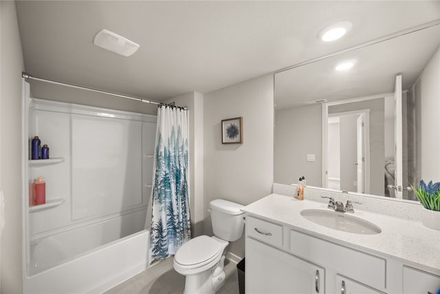 2511 NW 44th Street, Ankeny, IA 50023