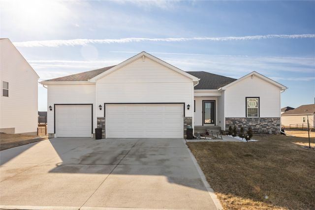 2511 NW 44th Street, Ankeny, IA 50023