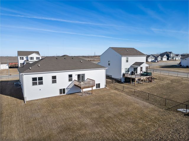2511 NW 44th Street, Ankeny, IA 50023