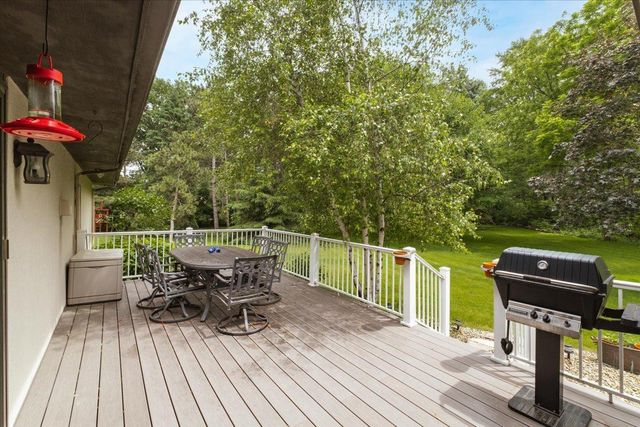 2999 Stinson Court, New Brighton, MN 55112