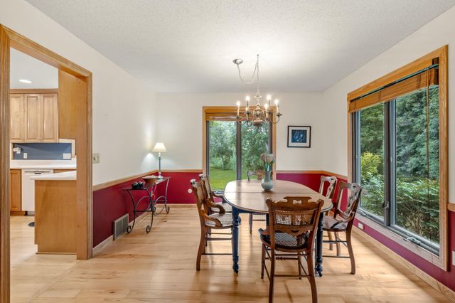 2999 Stinson Court, New Brighton, MN 55112
