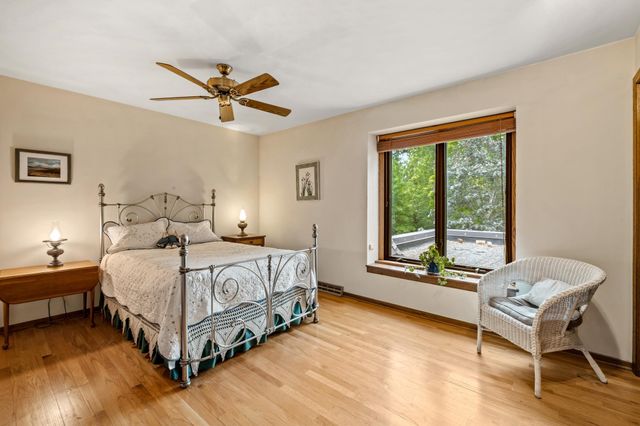 2999 Stinson Court, New Brighton, MN 55112