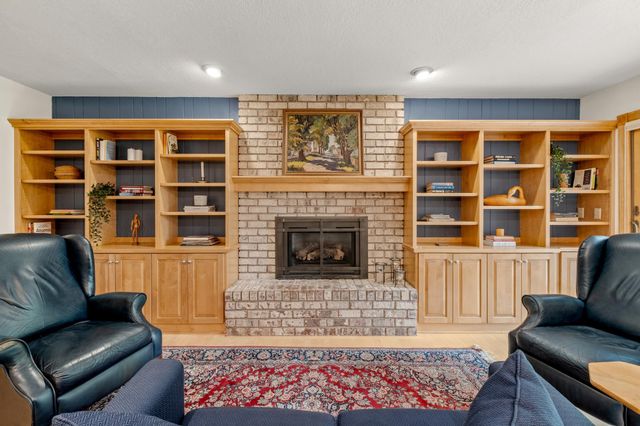 2999 Stinson Court, New Brighton, MN 55112