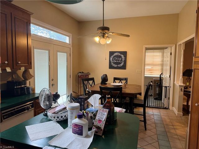 140 White Oak Circle, Reidsville, NC 27320