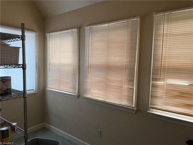 140 White Oak Circle, Reidsville, NC 27320