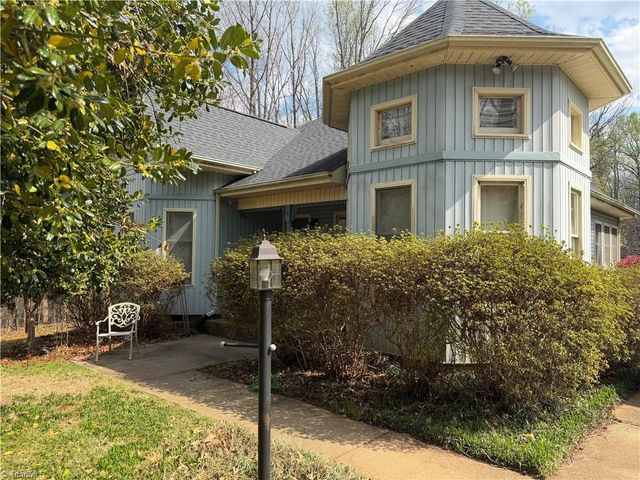 140 White Oak Circle, Reidsville, NC 27320