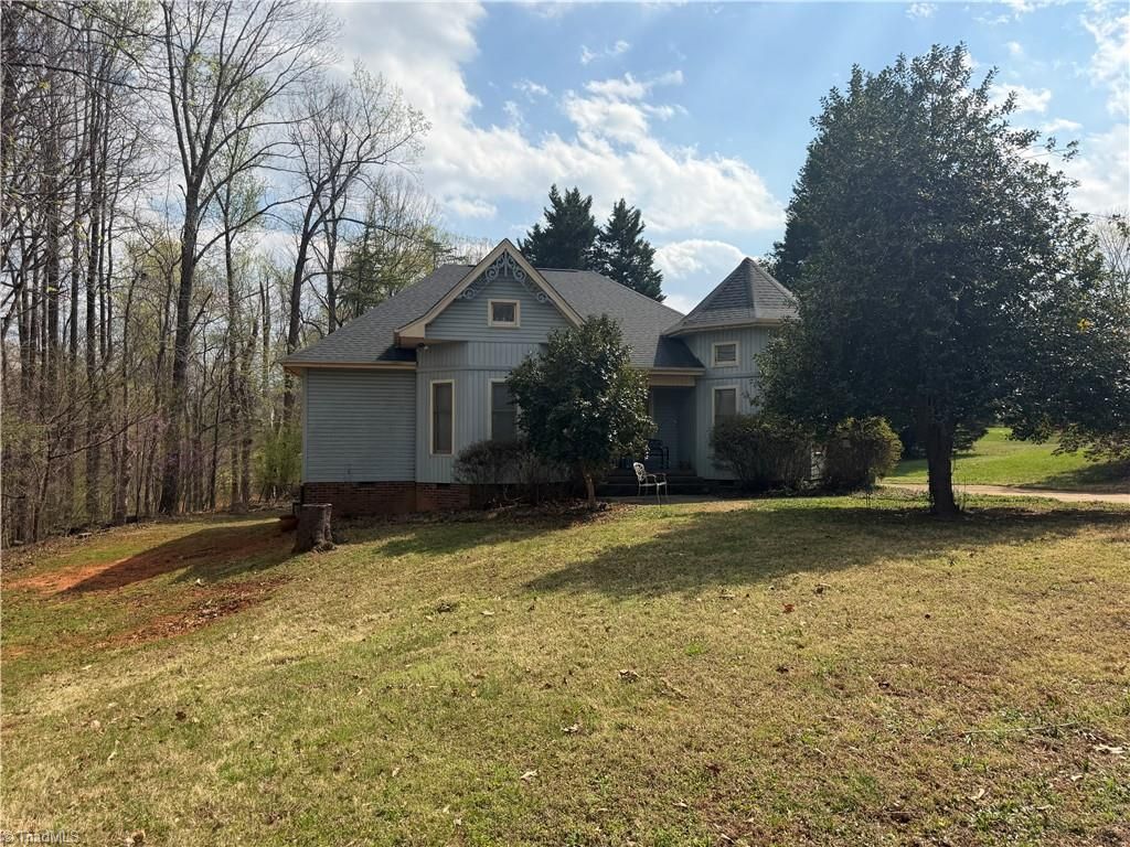 140 White Oak Circle, Reidsville, NC 27320