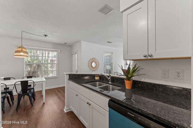 1302 Chancery Court, Aberdeen, NC 28315