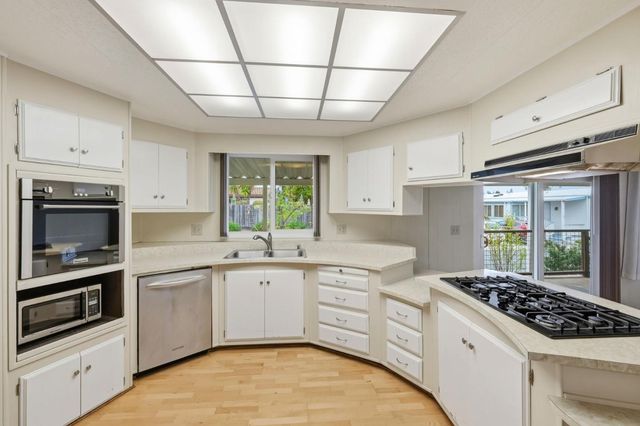 2435 Felt Street 74, Santa Cruz, CA 95062