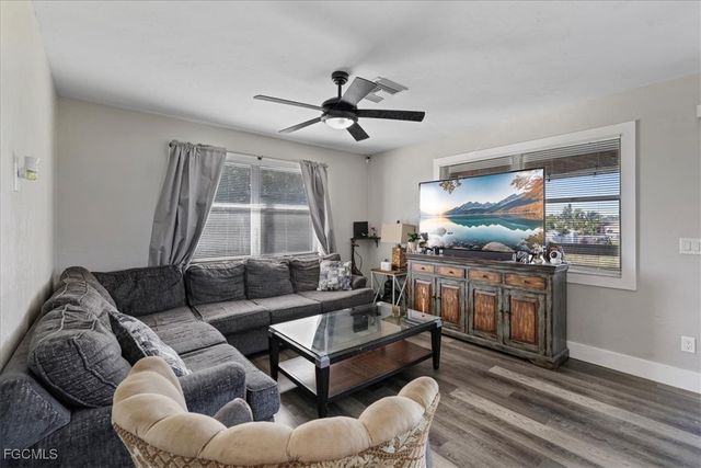 3909 3rd ST SW, Lehigh Acres, FL 33976