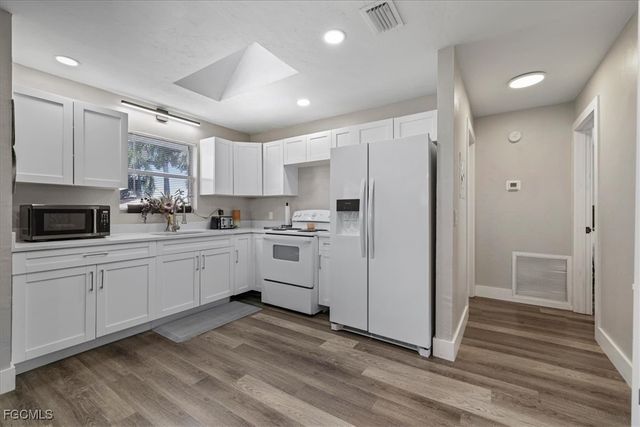 3909 3rd ST SW, Lehigh Acres, FL 33976