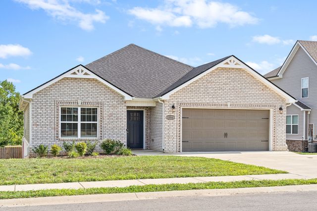 354 Wingfield Dr, Clarksville, TN 37043