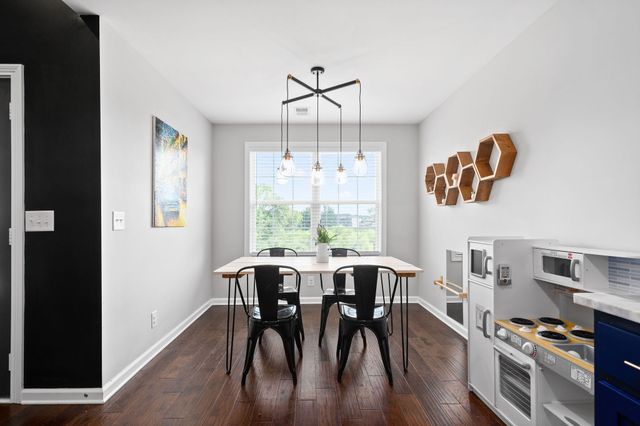 354 Wingfield Dr, Clarksville, TN 37043