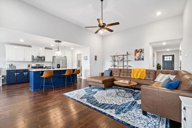 354 Wingfield Dr, Clarksville, TN 37043