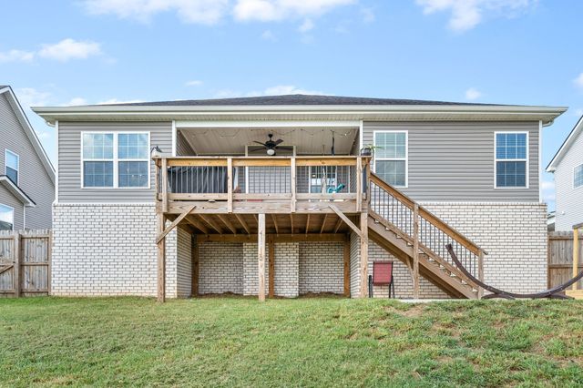 354 Wingfield Dr, Clarksville, TN 37043