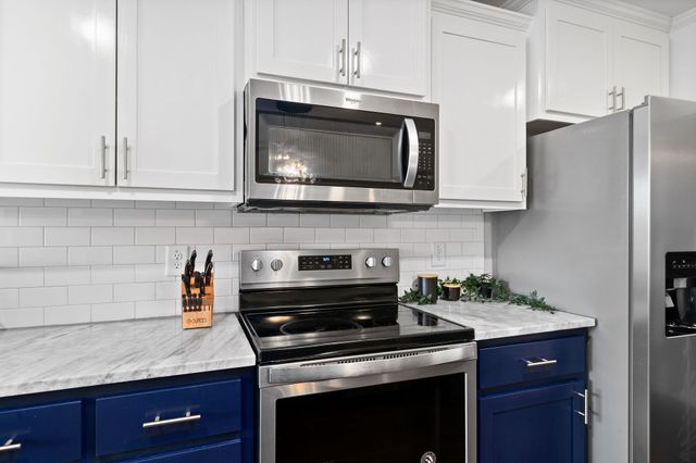 354 Wingfield Dr, Clarksville, TN 37043