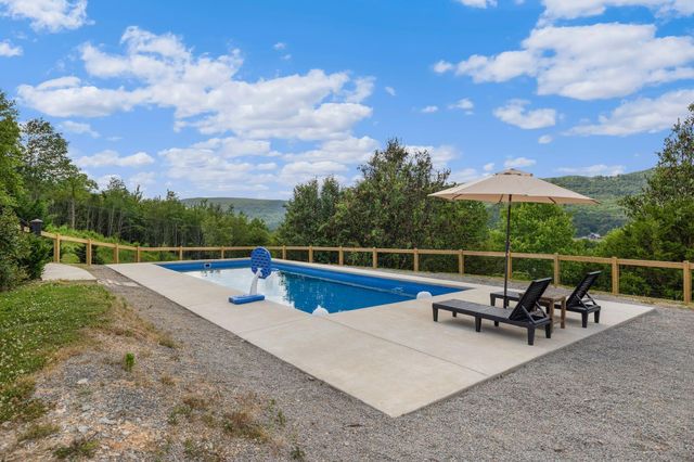 331 Hardin Road, Dunlap, TN 37327