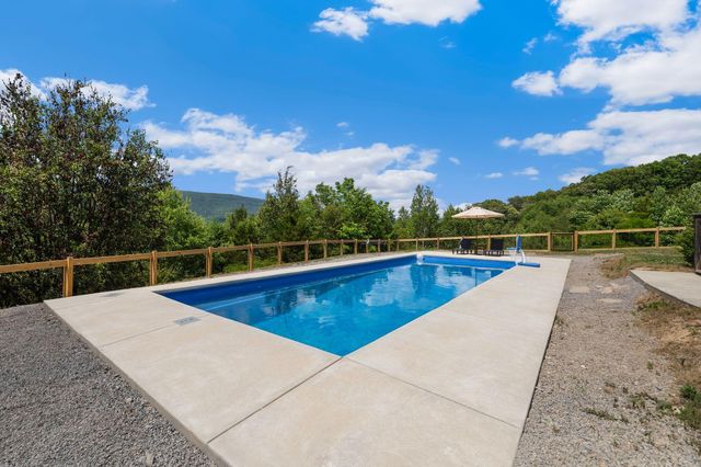 331 Hardin Road, Dunlap, TN 37327