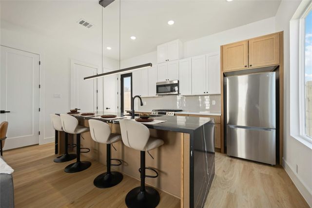 4202 Kewanee Street B, Houston, TX 77051