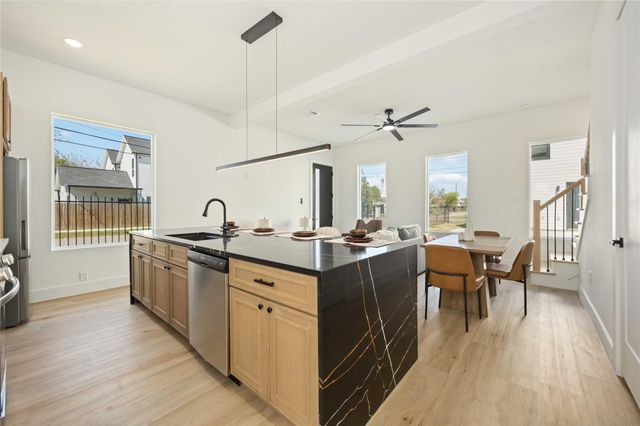 4202 Kewanee Street B, Houston, TX 77051