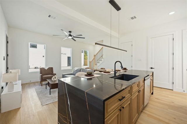 4202 Kewanee Street B, Houston, TX 77051