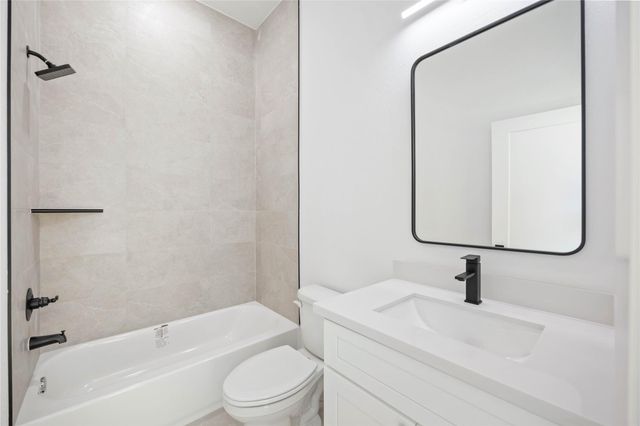 4202 Kewanee Street B, Houston, TX 77051