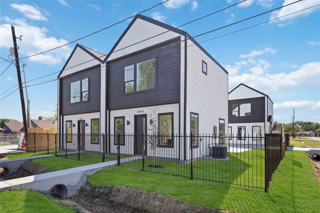 4202 Kewanee Street B, Houston, TX 77051