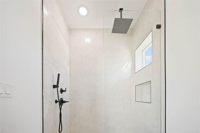 4202 Kewanee Street B, Houston, TX 77051